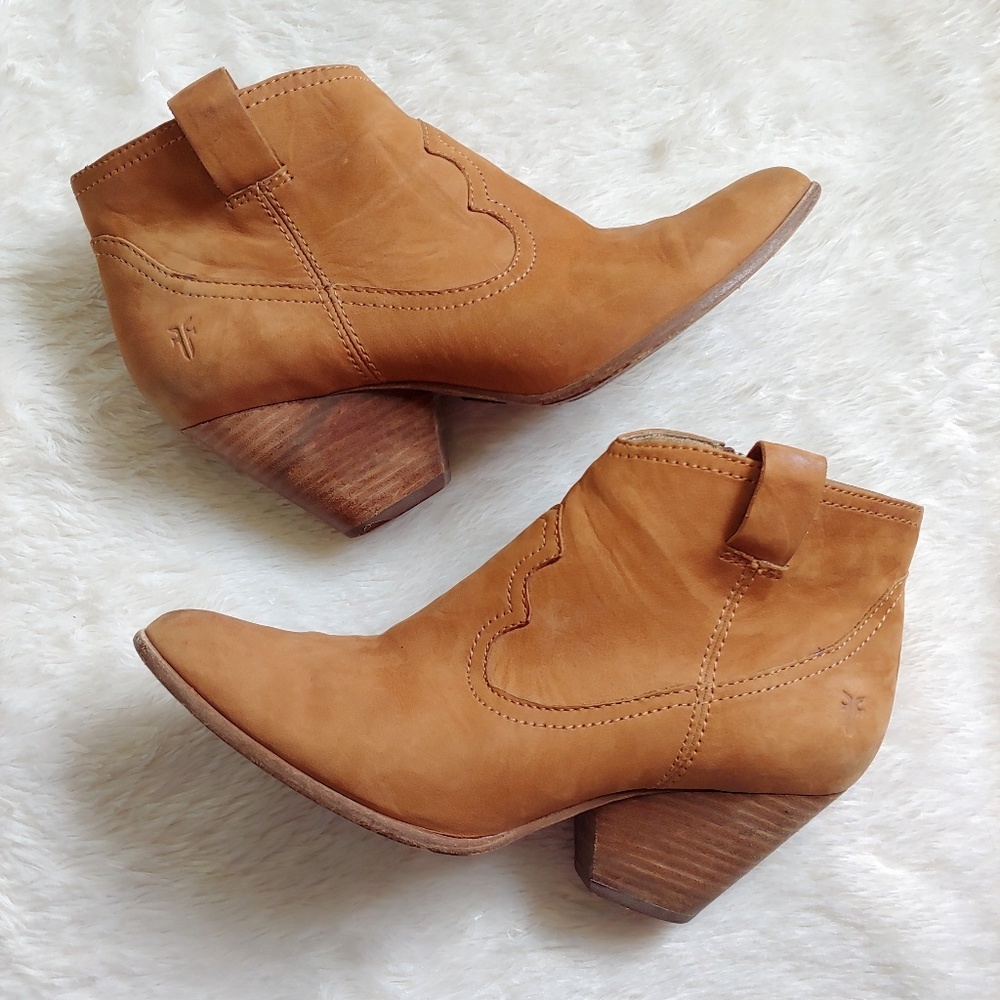 Frye women's Reina ankle boot size 8.5